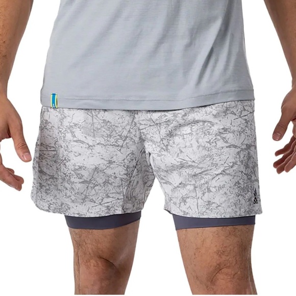 Chubbies the wash on wash shorts men’s large grey white EUC - Picture 1 of 6